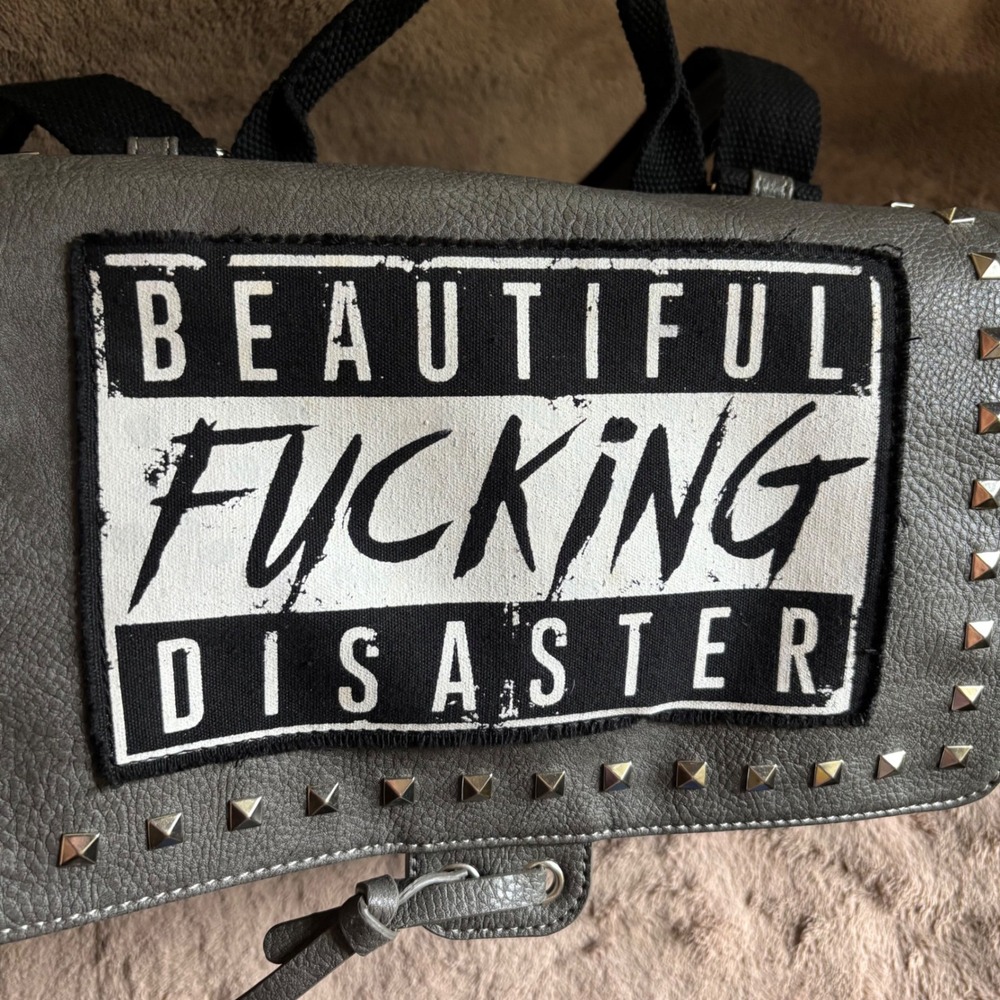 Beautiful Disaster Grey Studded Convertible Backpack Crossbody Bag Skull Punk - Picture 9 of 16
